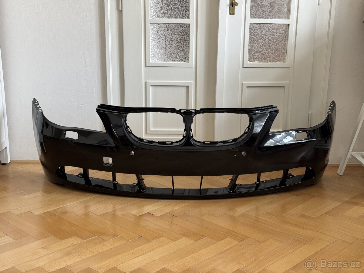 Přední nárazník originál BMW E60 E61 2003-2010