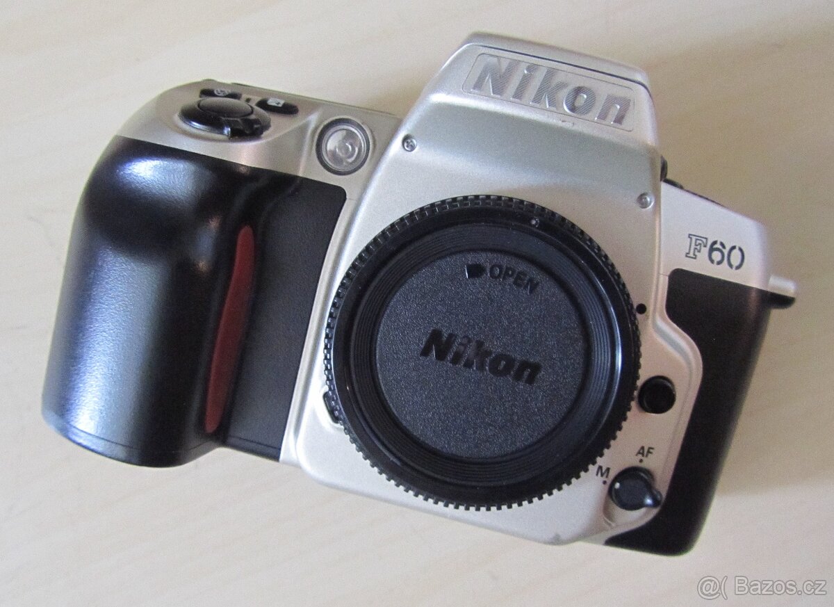 Nikon F-60 AF zrcadlovka kinofilm-TOP stav