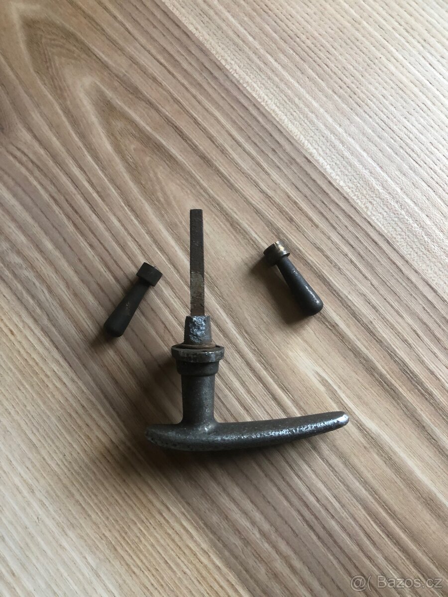 Škoda 430 klika dveří