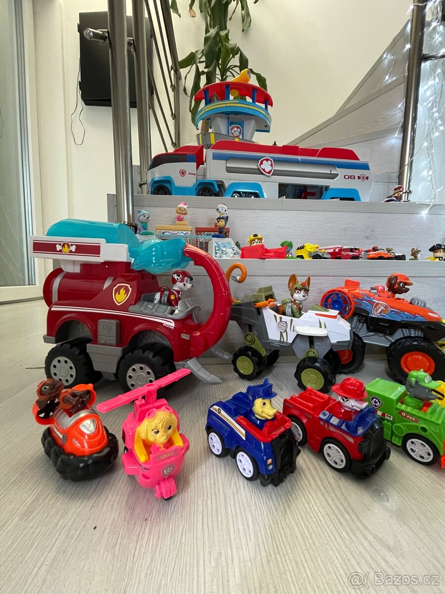 Tlapková patrola sbírka- kamion, věž, auta, figurky