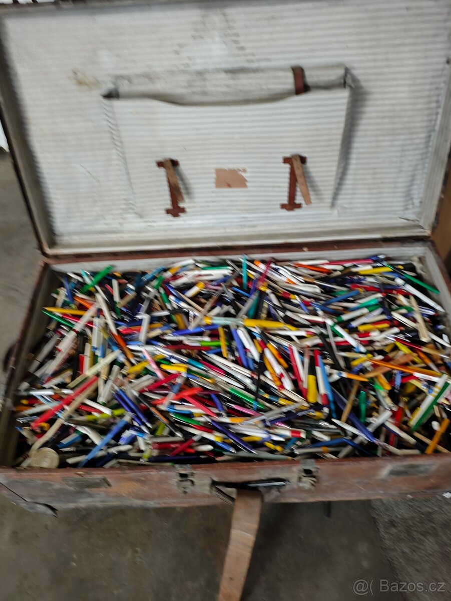 SBÍRKA REKLAMNÍCH PROPISEK