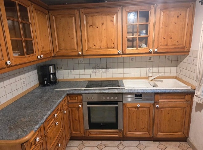 Masivní kuchyňská linka z Německa se spotřebiči