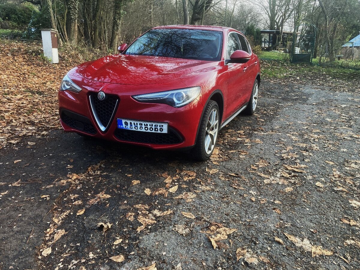 Alfa Romeo Stelvio 2.0T Q4 First Edition