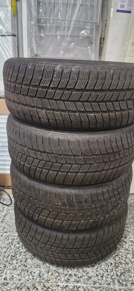 Pneu Barum Polaris  215/55/16