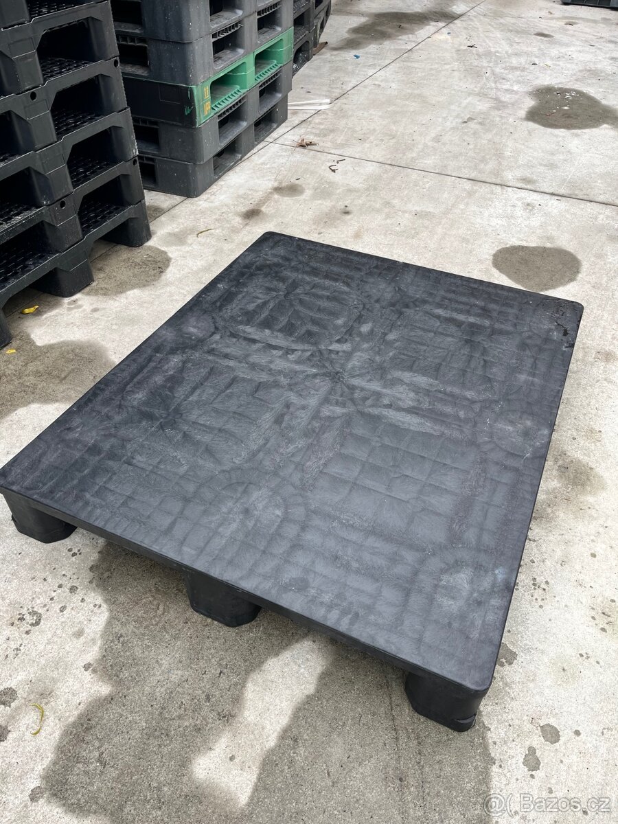 Plastová paleta CABKA Endur i7 - PEVNOSTNÍ 120x100, PLNÁ