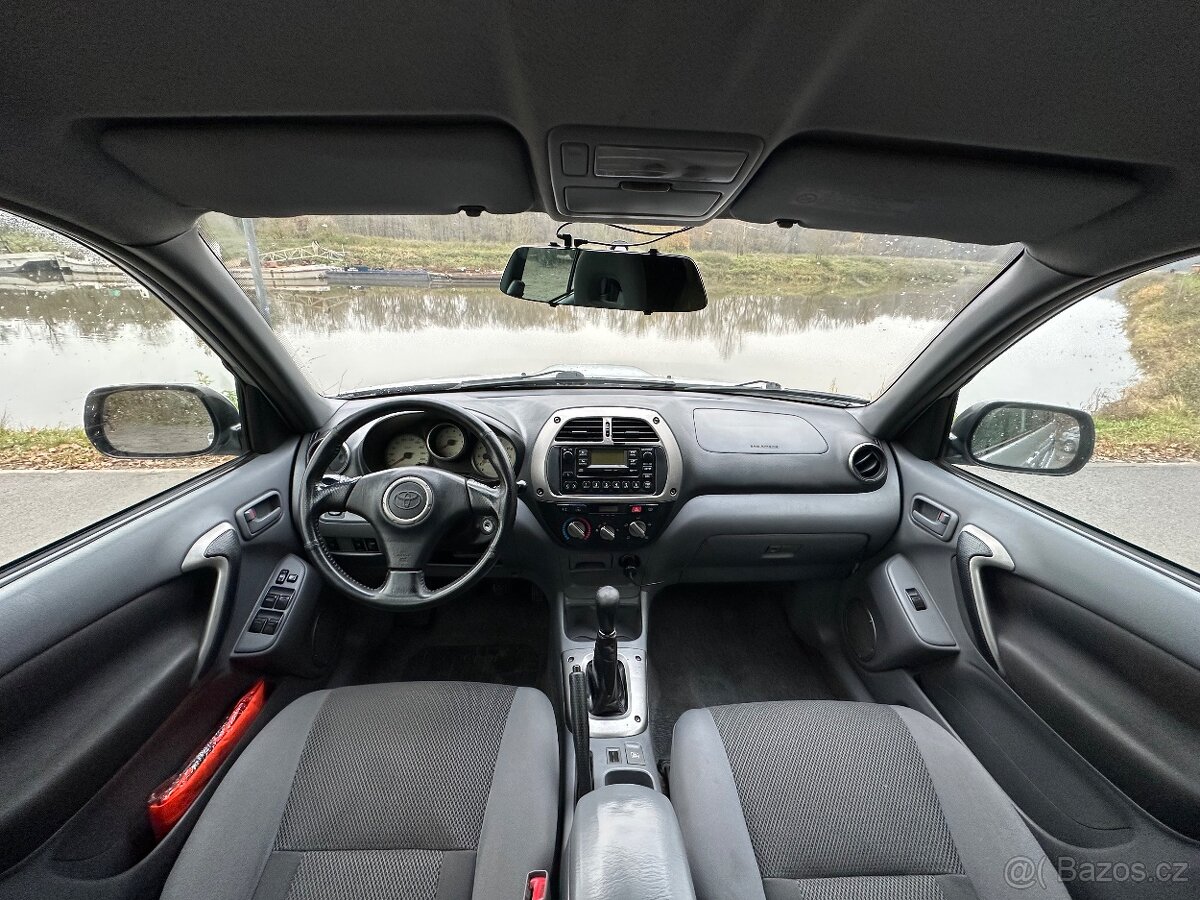 TOYOTA Rav4 2.0 D4D 4x4 plně funkční