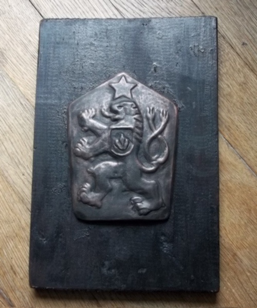 plaketa se socialistickým Znakem 220x150x40mm