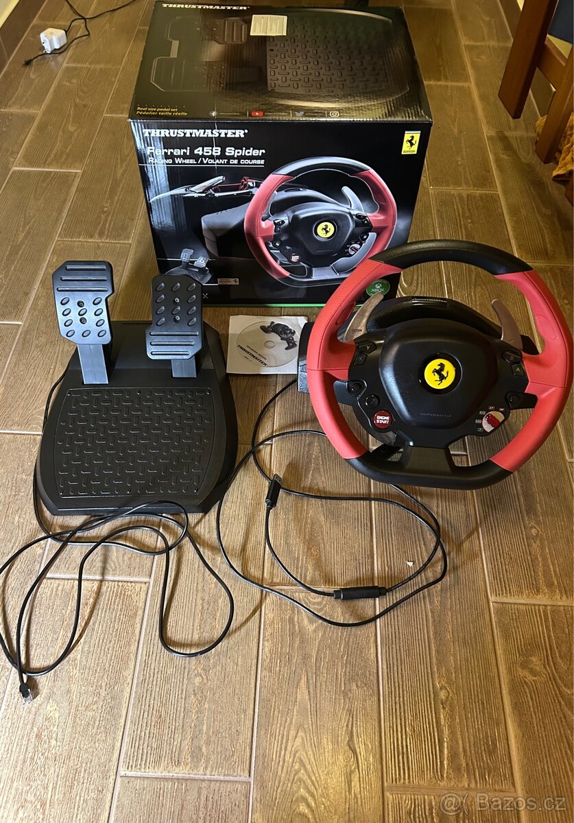 Volant Thrustmaster Ferrari 458 Spider pro Xbox One/Series