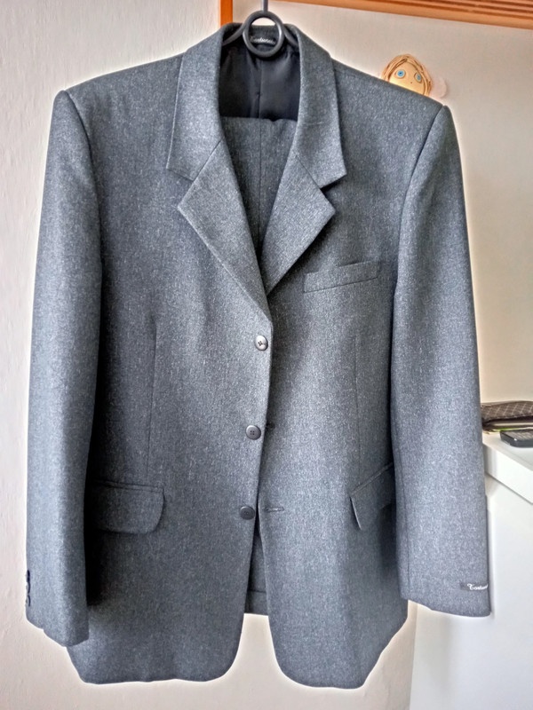 Pánský tmavě šedý oblek vel. 48, výška 176