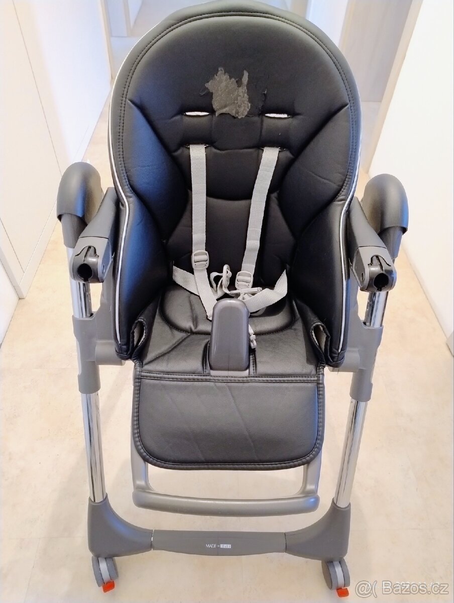 Jídelní polohovací židlička