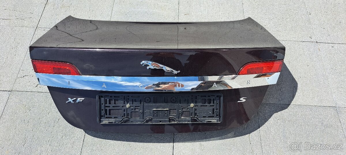 Viko kufru pate dvere jaguar xf