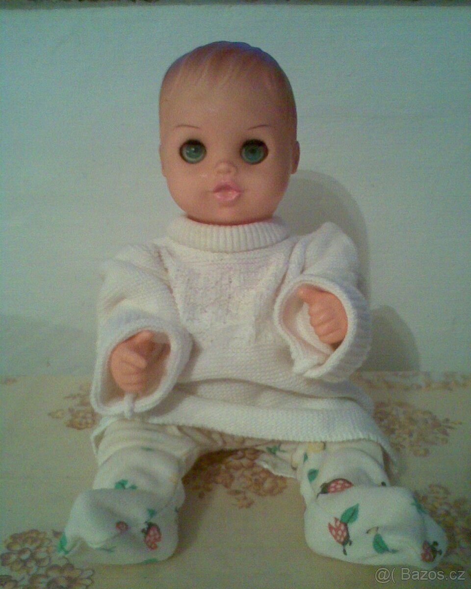 Retro panenky větší