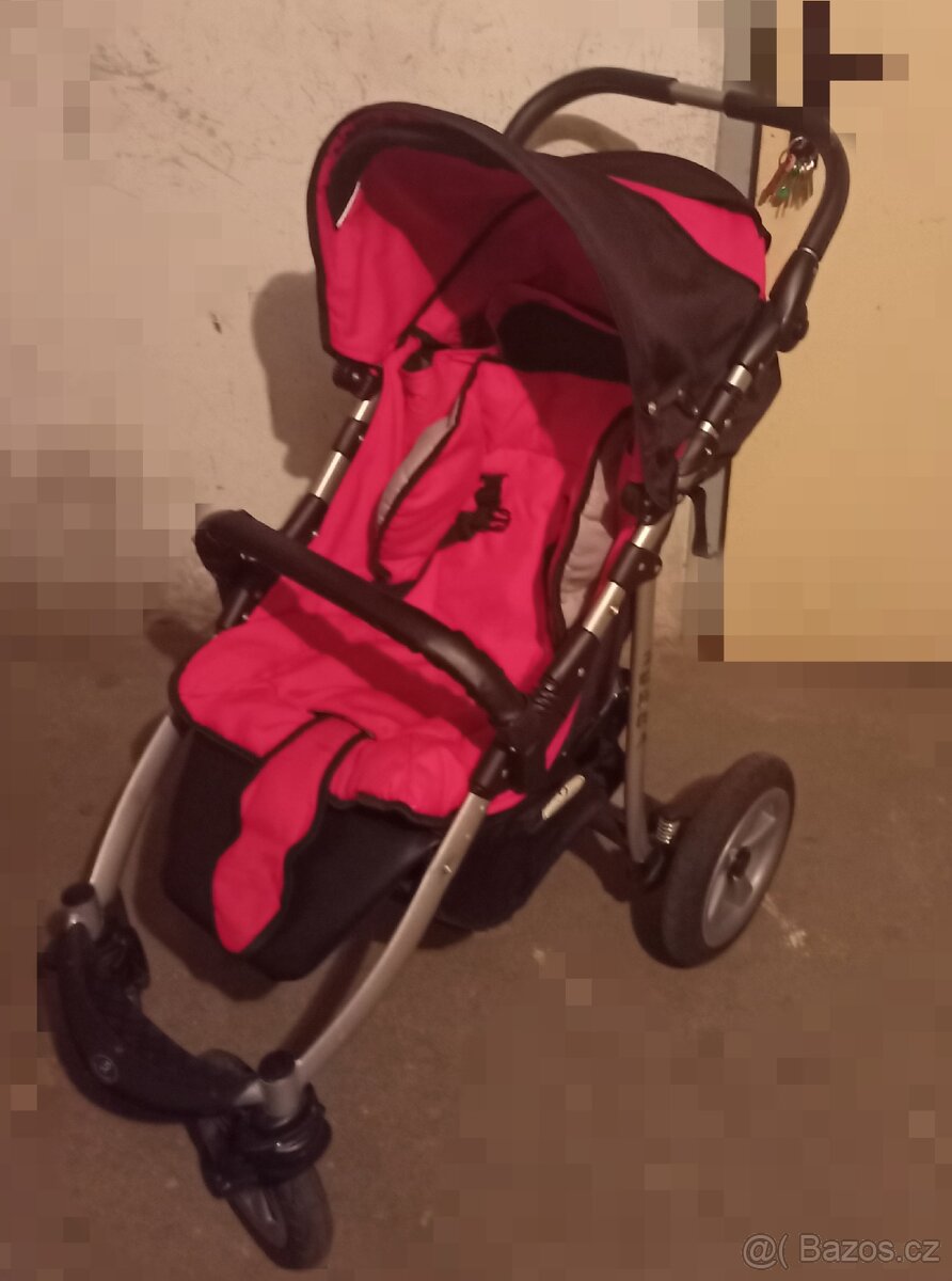 Sportovní kočárek