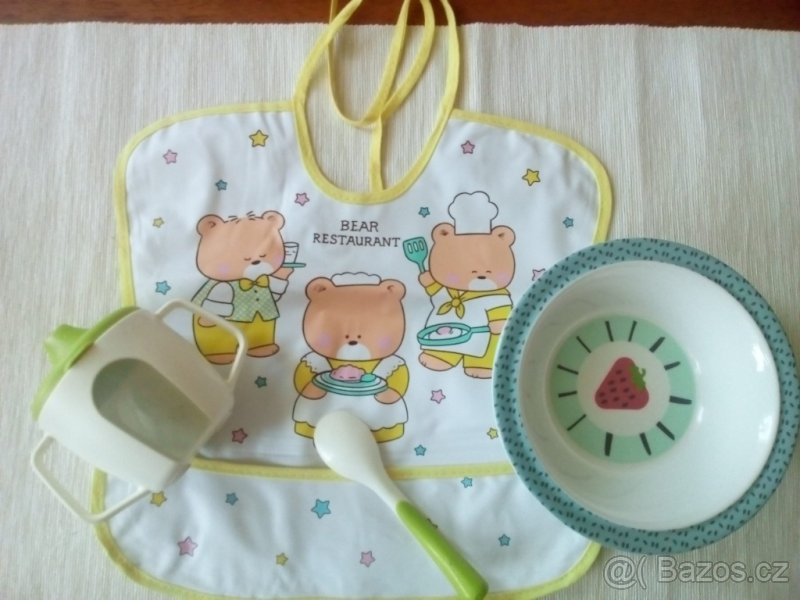 Sada-dětský hrníček, mistička, lžička, bryndák