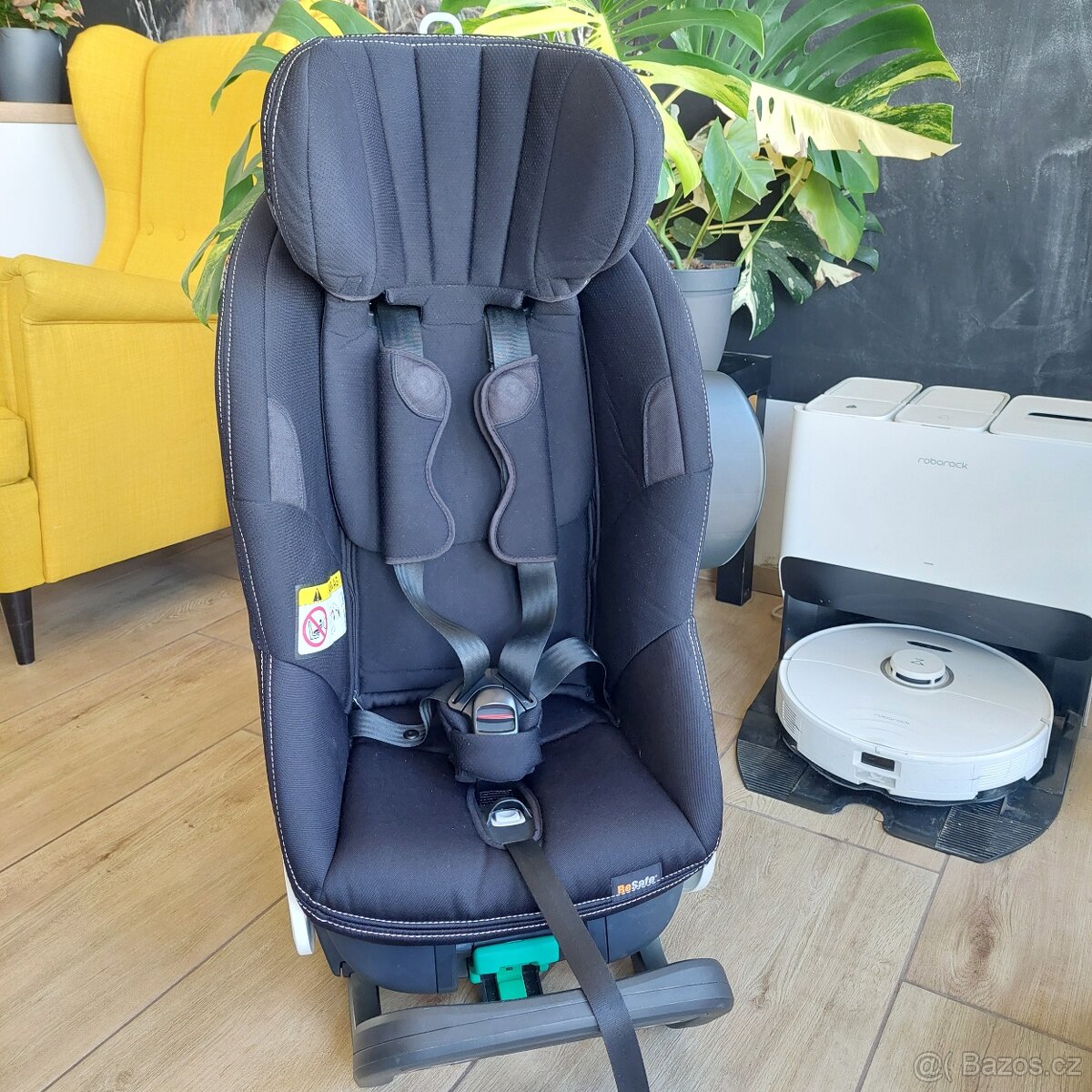 BeSafe Stretch premium car interior black 2022