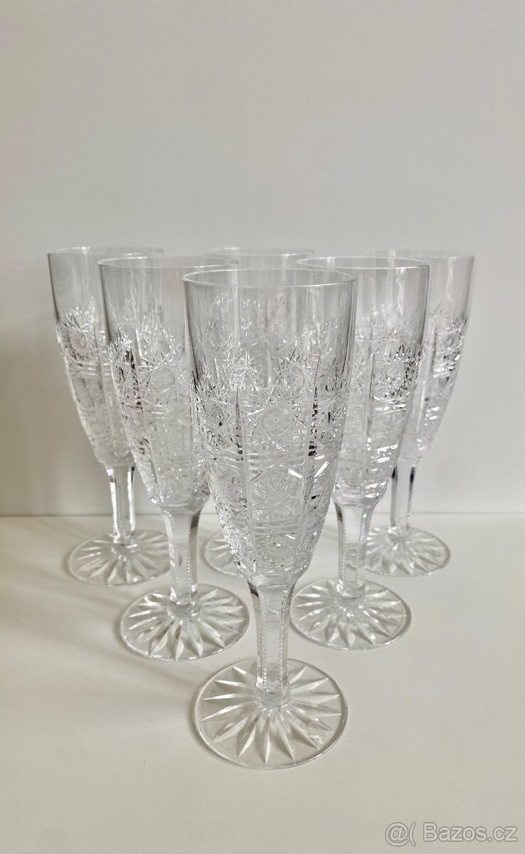 RUČNĚ BROUŠENÉ SKLO: Jaroslav Horr - Bohemia Crystal