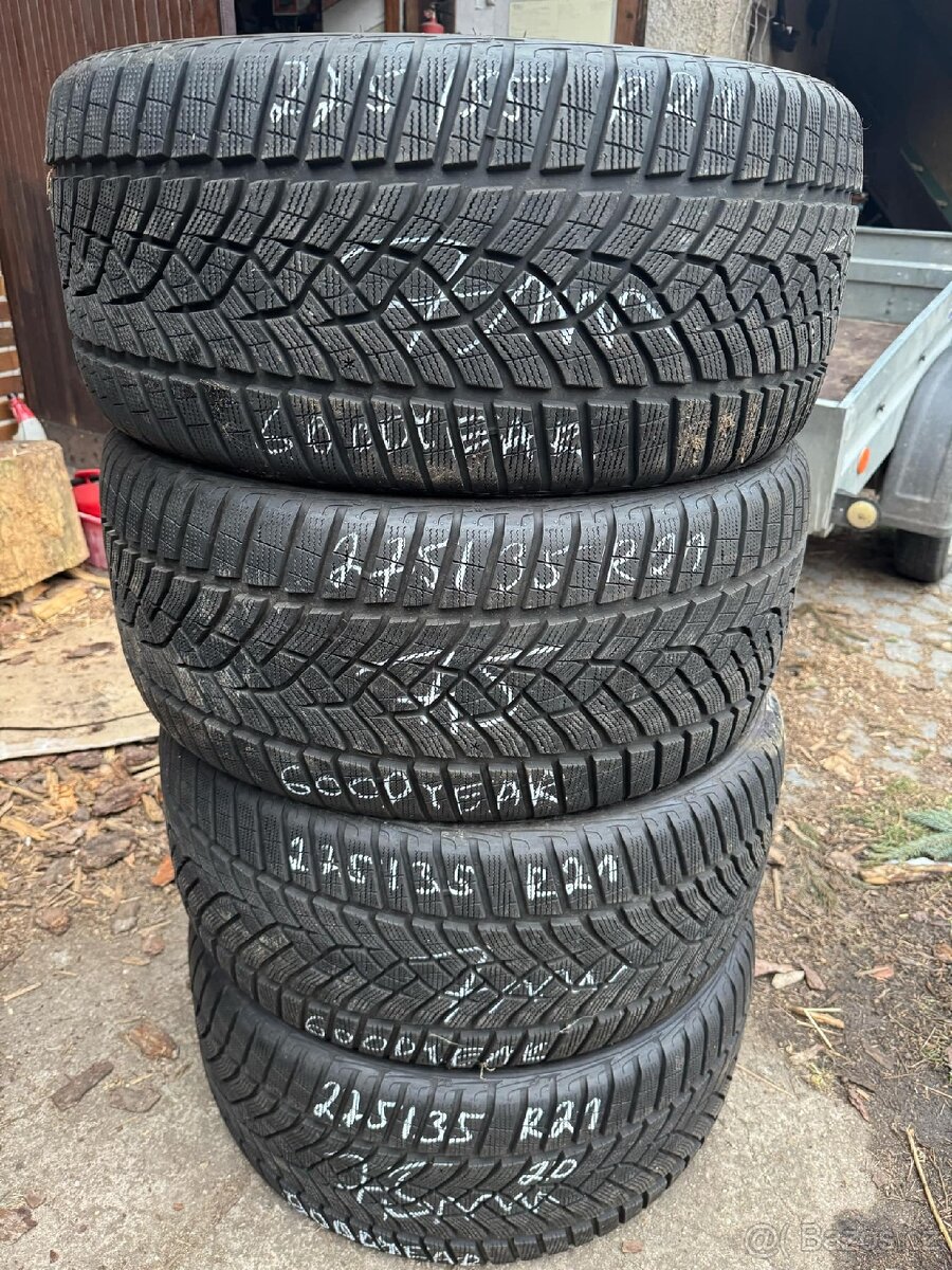 275/35 r21 GoodYear.