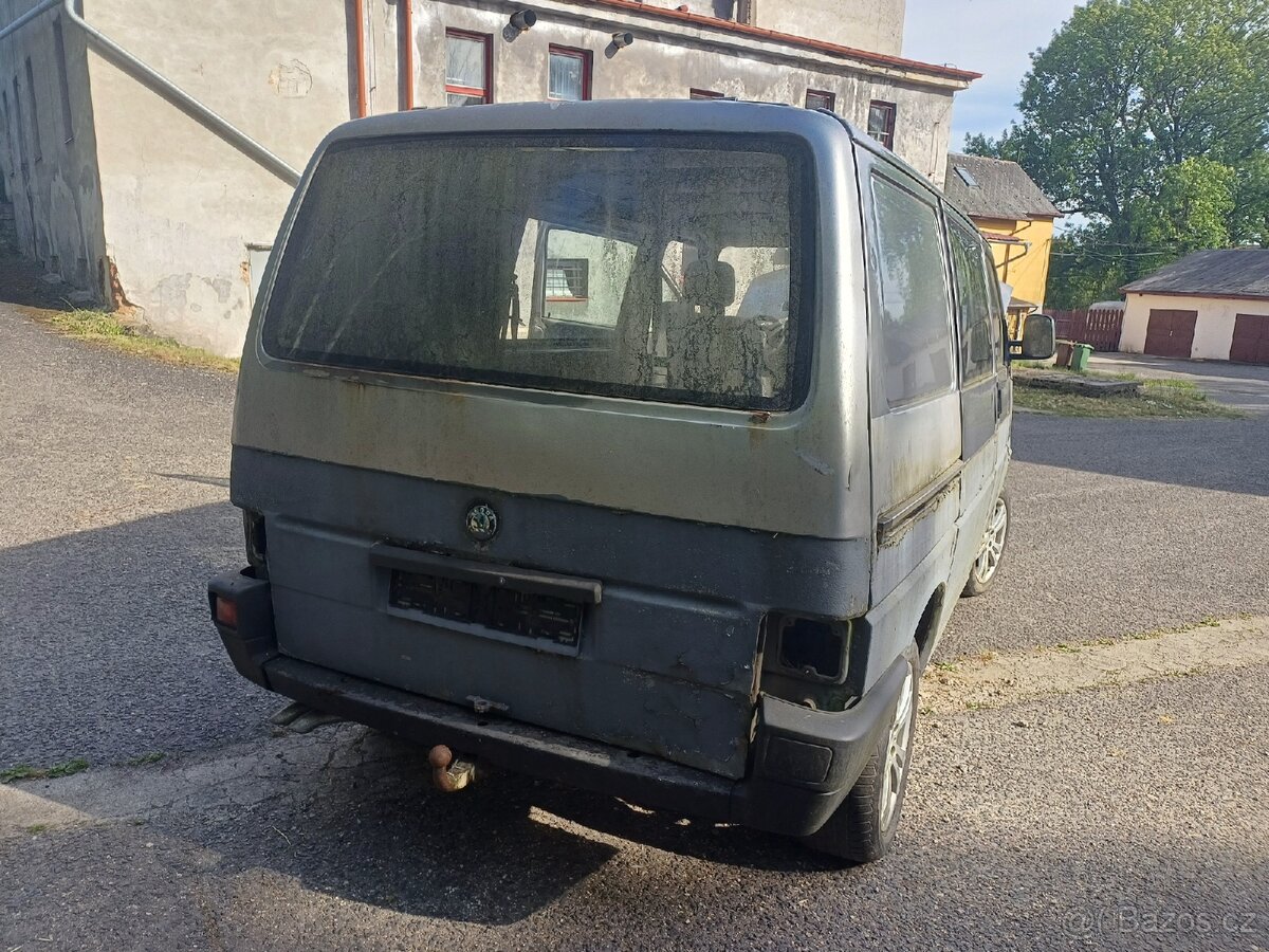 Vw Transporter T4 2.4D Syncro 57 kw 4x4 - Díly