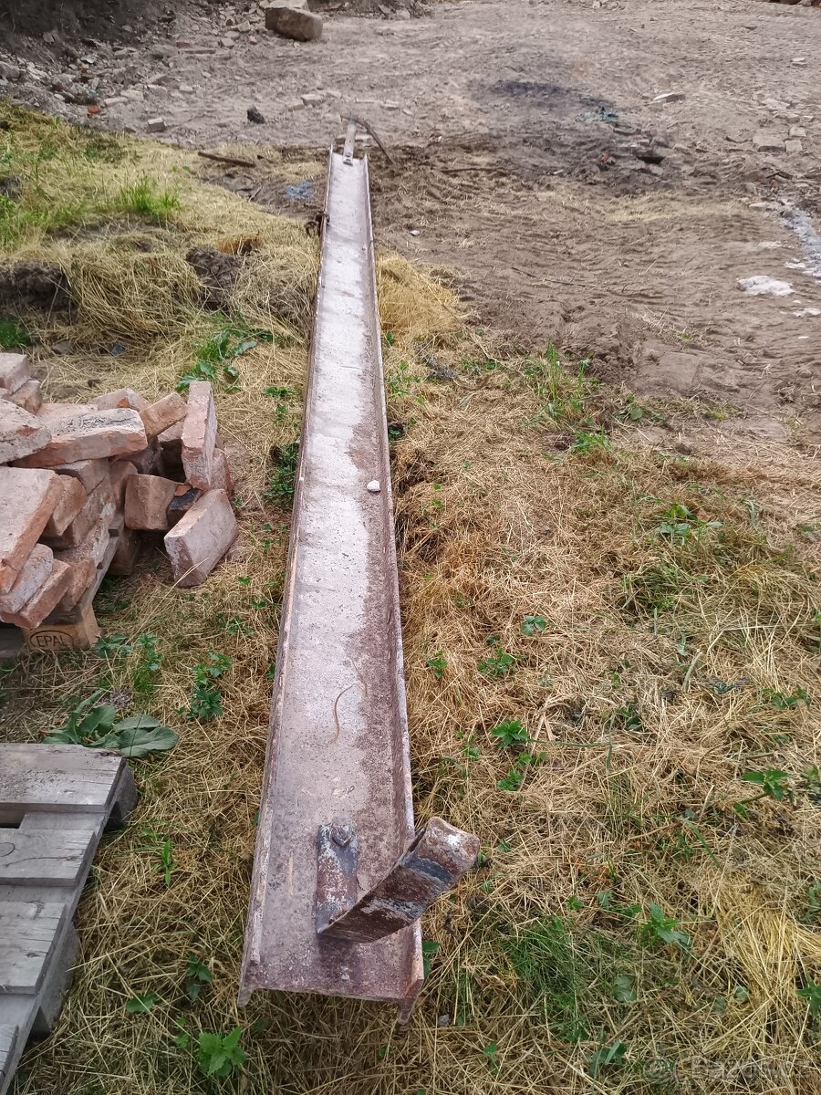 Traverza, íčko - délka cca 6 metrů - mohutná