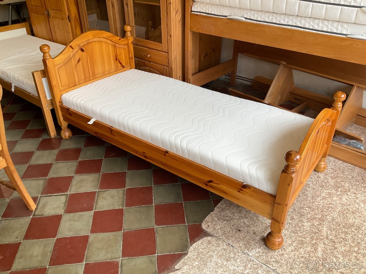 Prodám postel borovice Masiv jednolůžko