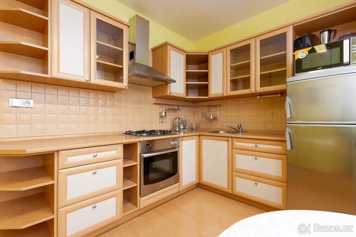Prodej bytu 2+1, 59 m2, Holasická, Opava