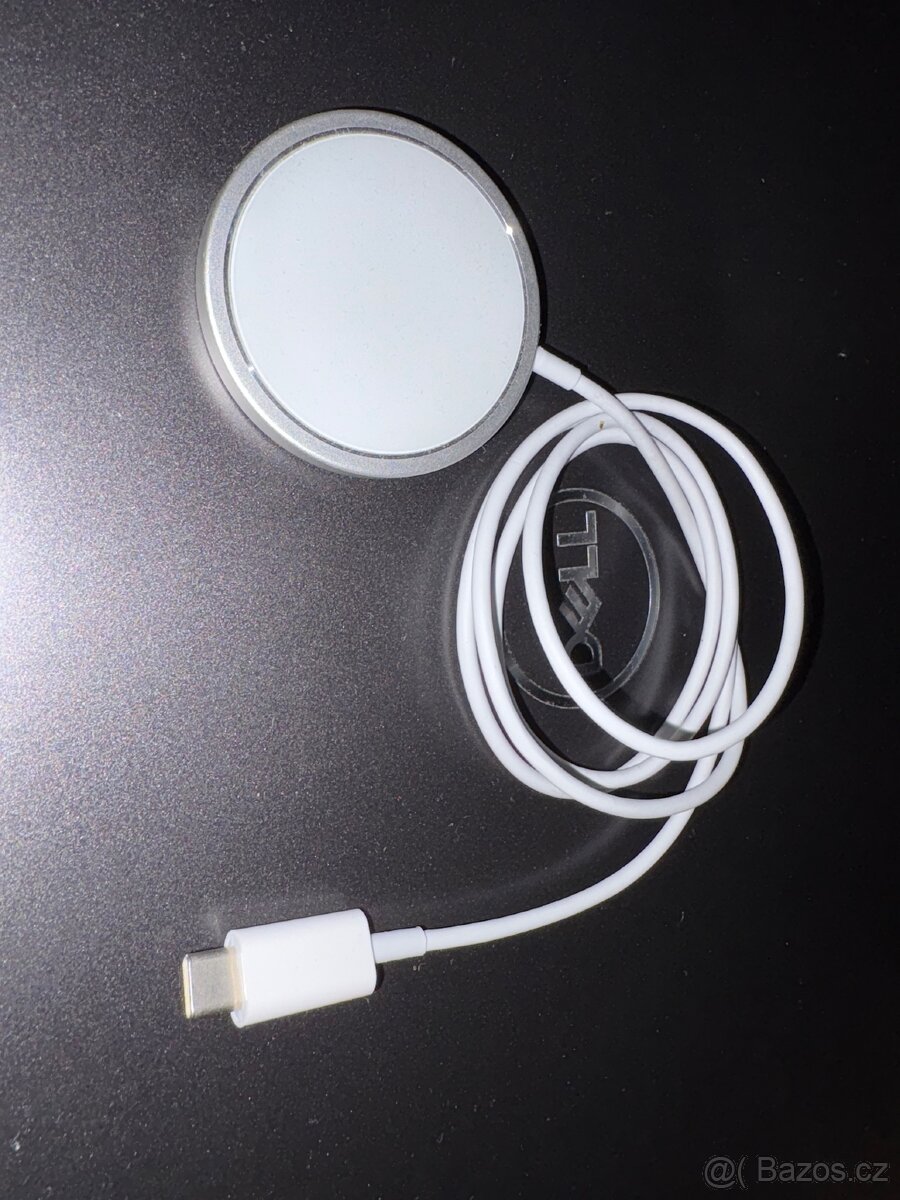 MagSafe Apple nabijecka