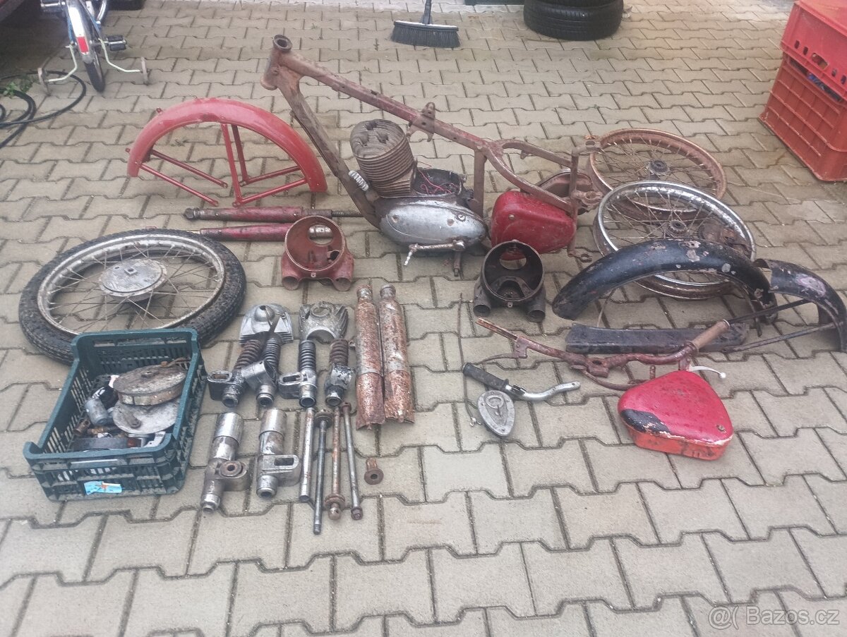 Prodám Jawa pérák 250 zbrojovka 1948