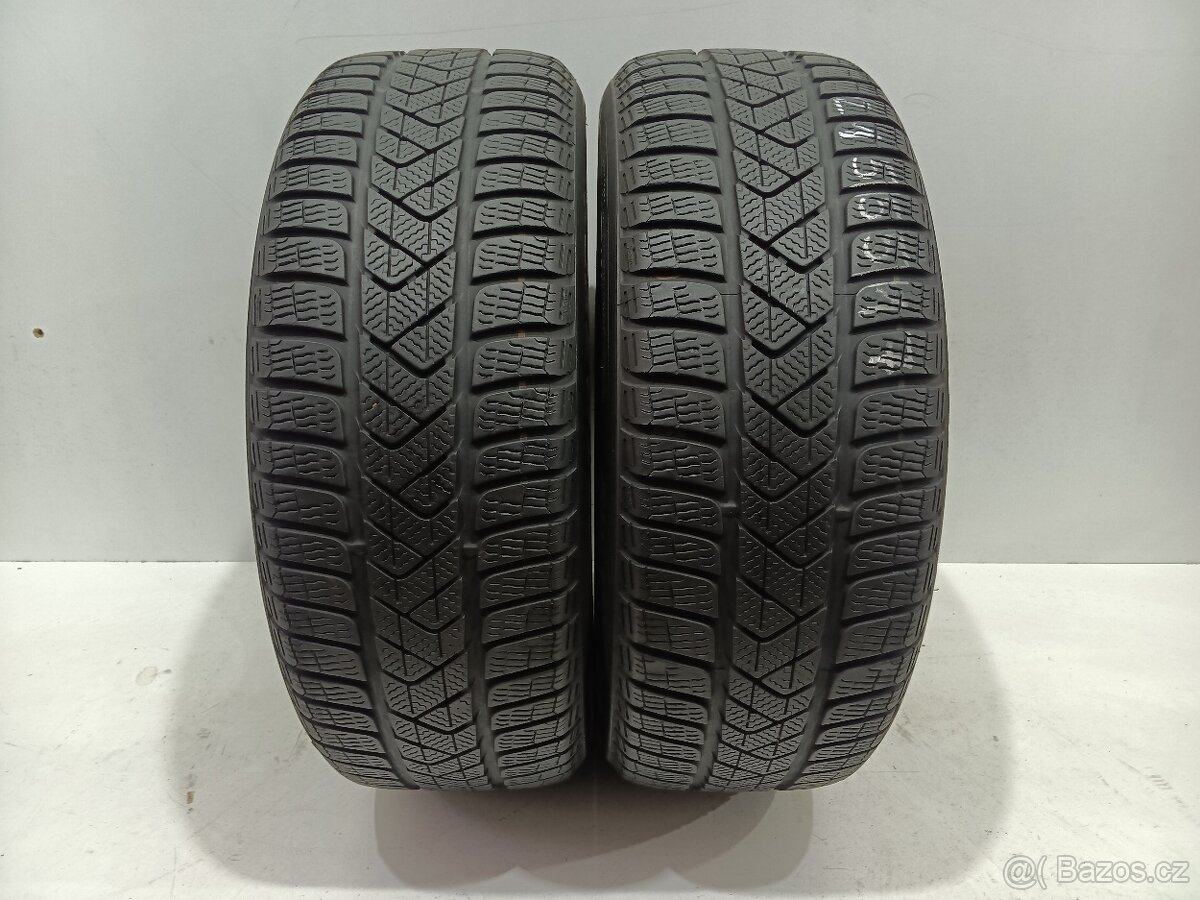 2ks zimní pneu 215/55/17 Pirelli