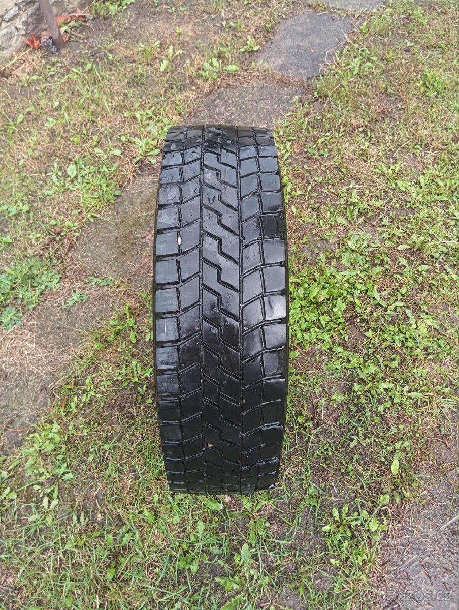 Bridgestone 215/75 r17.5 s+n