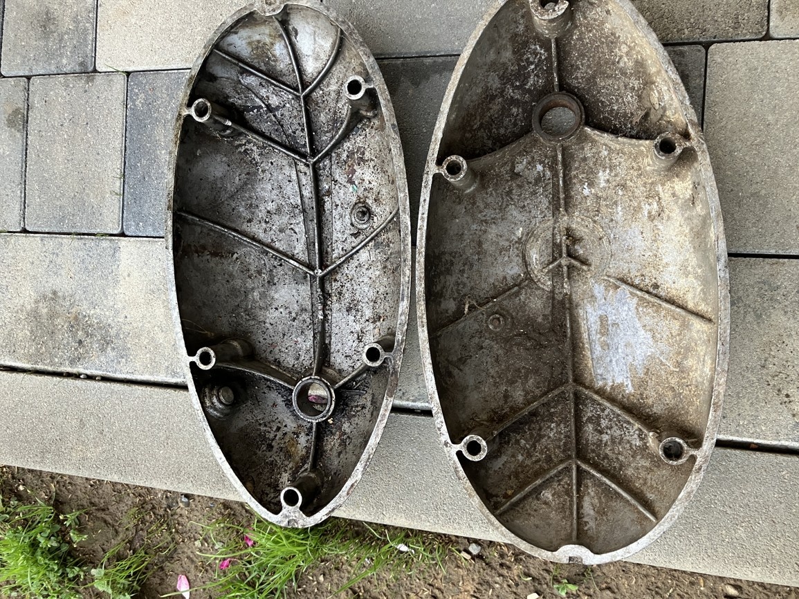 jawa 250 olejové víko motoru