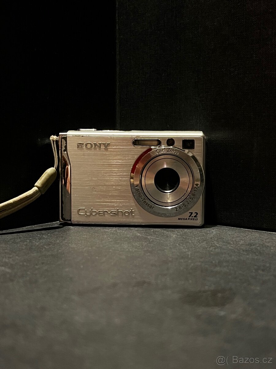 Sony Cyber-shot DSC-W80 – plně funkční kompaktní fotoaparát