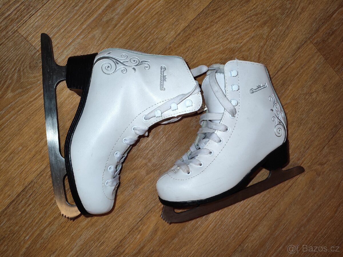 Dívčí brusle 34