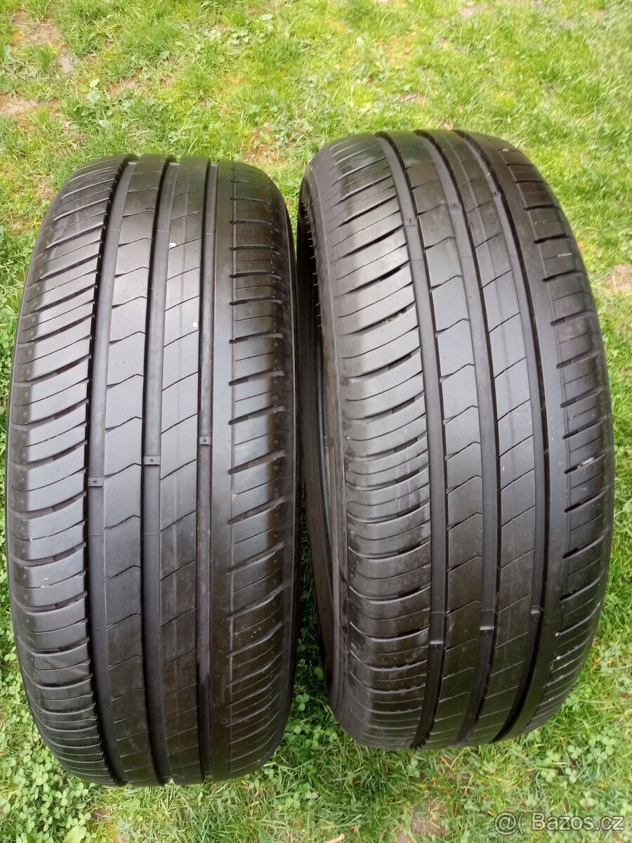 2 letní pneumatiky Hankook 205/60/16  6,6mm
