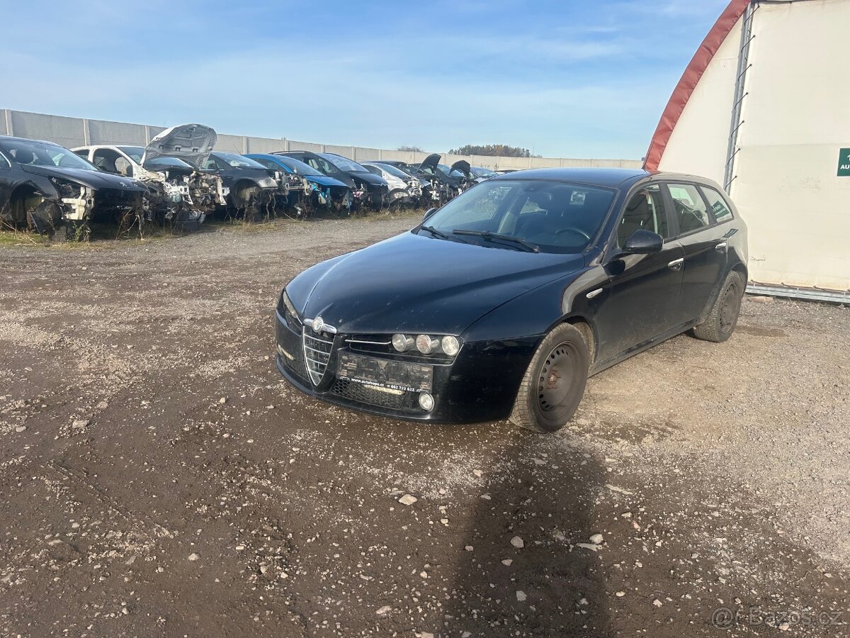 Alfa Romeo 159 1,9JTD 110KW prodám díly z vozu