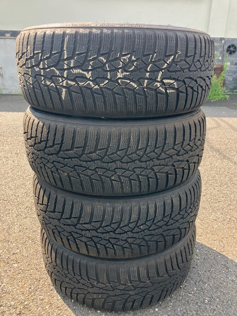 Zimní pneumatiky 195/50 R16 Nokian