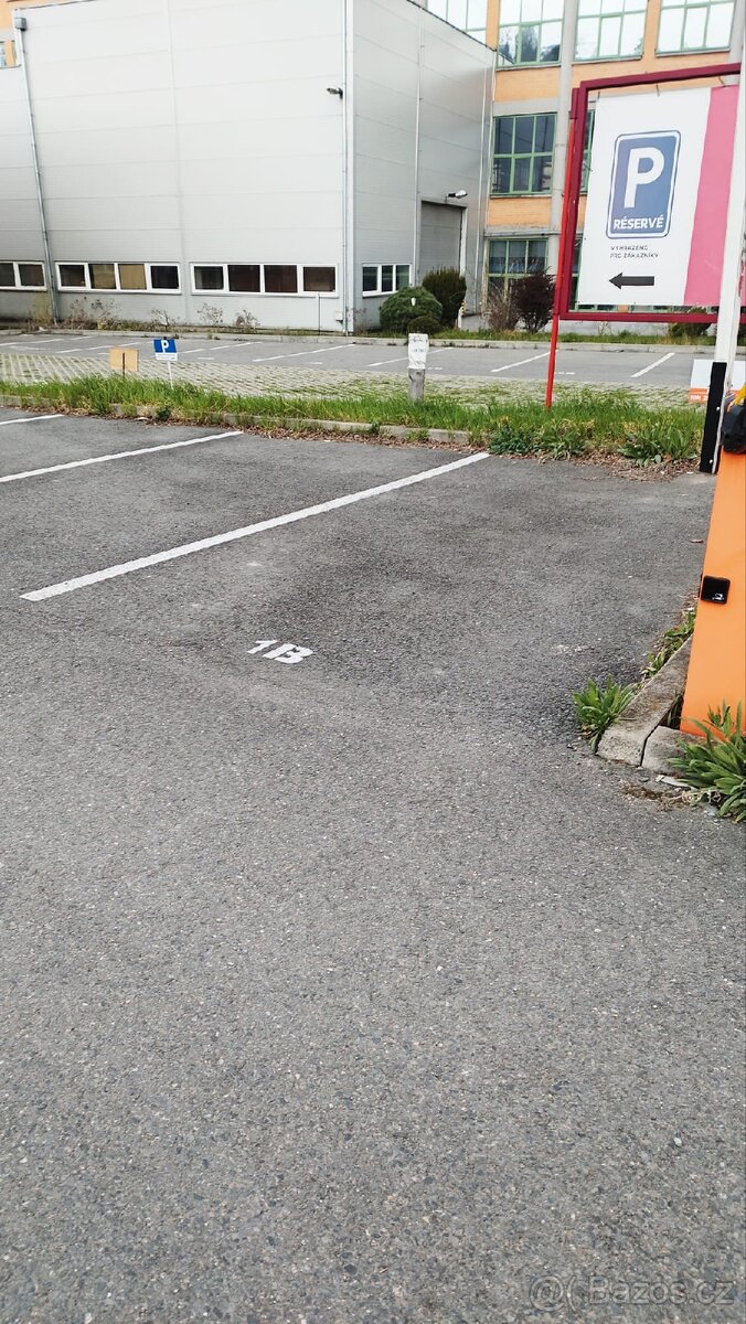 PRONÁJEM PARKOVACÍHO MÍSTA