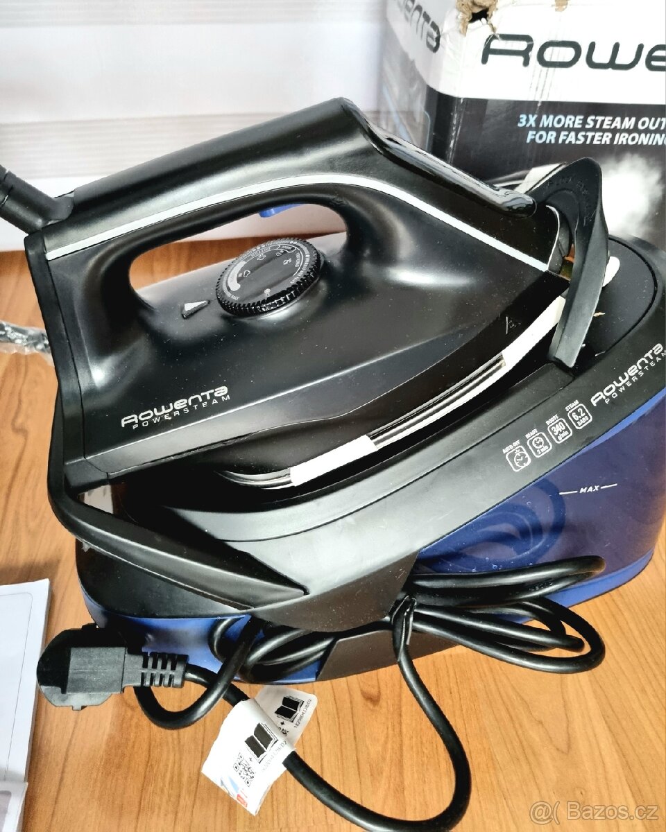 Parní generátor Rowenta VR8315