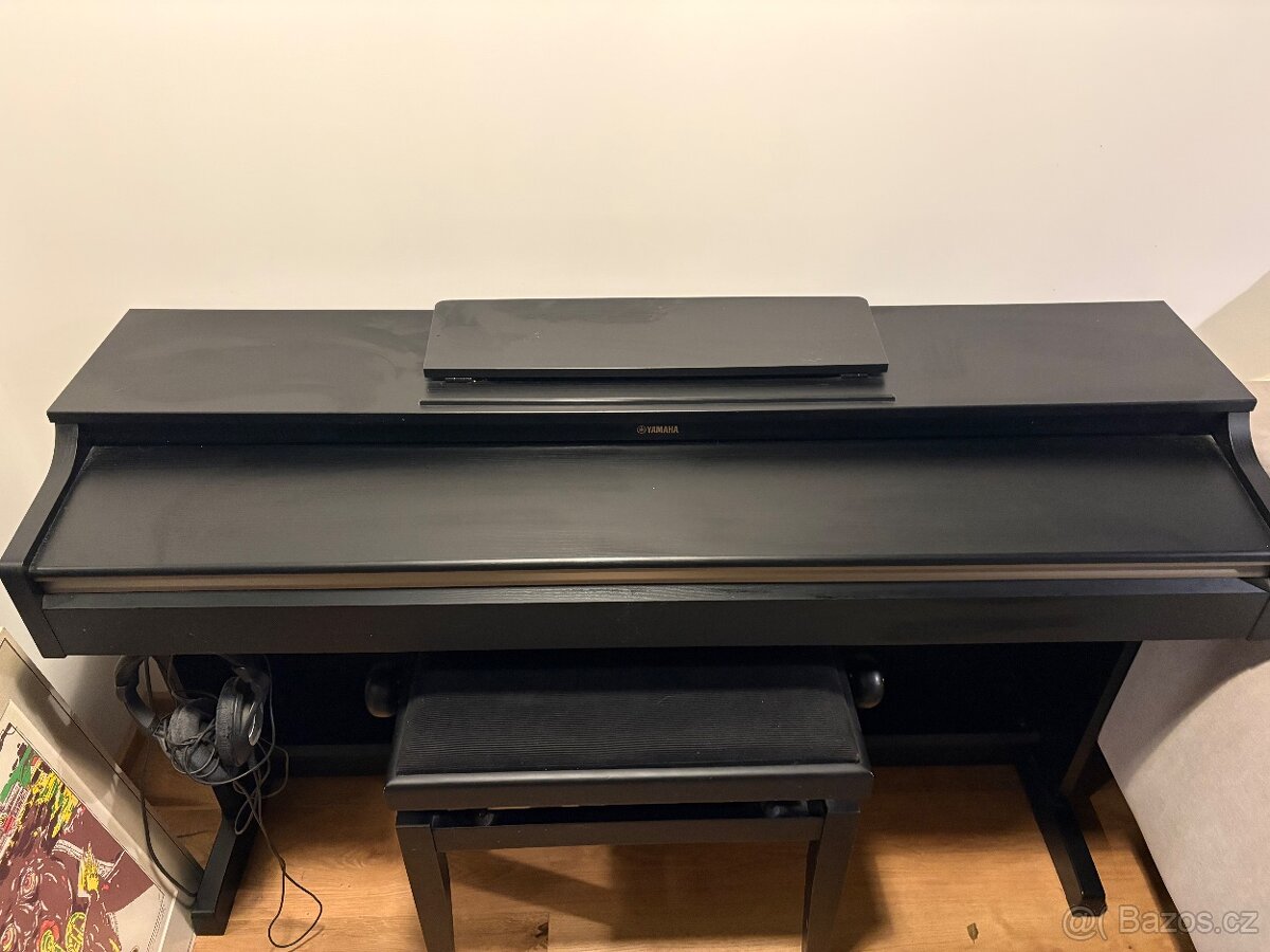 Yamaha Arius YDP 162