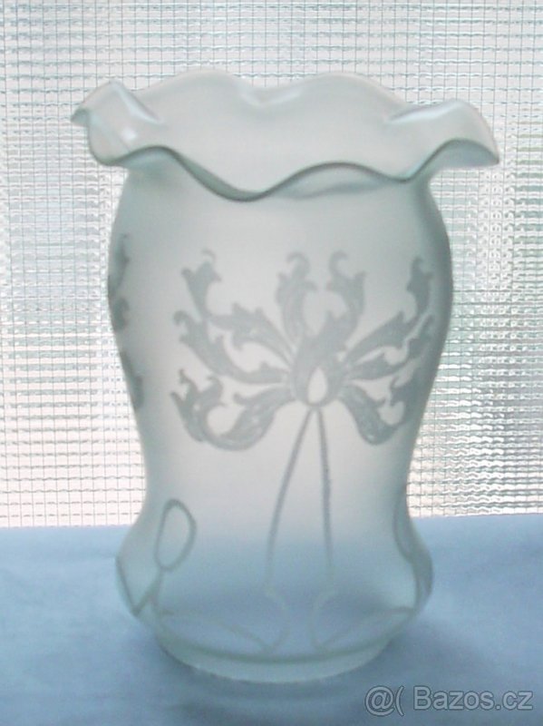 Petrolejová lampa - originál stínítka 19. stol, 9 kusů