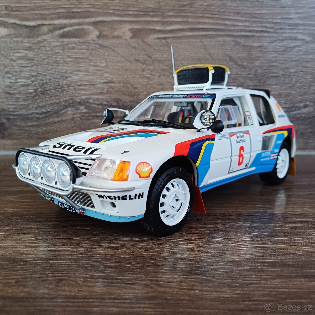 Peugeot 205 T16 Rally Safari 1:18