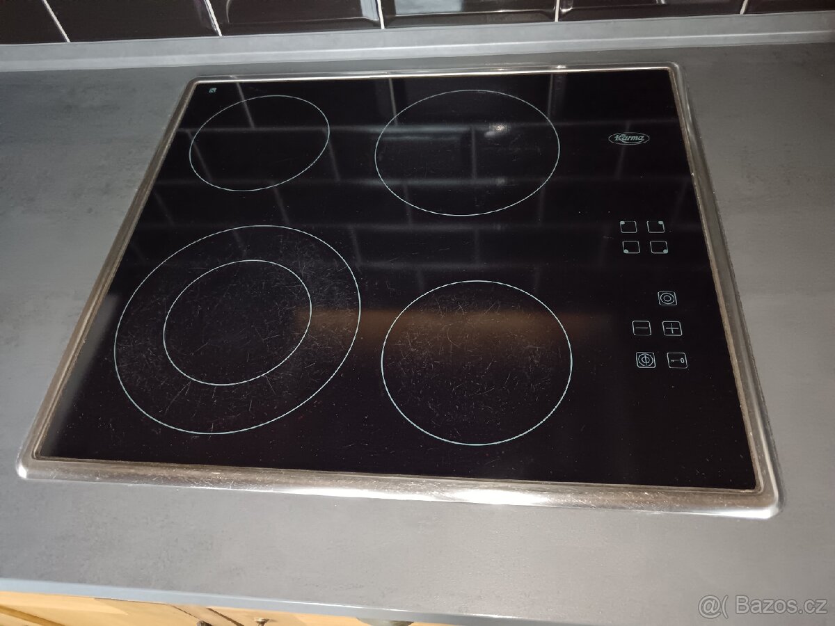 Sklokeramická deska