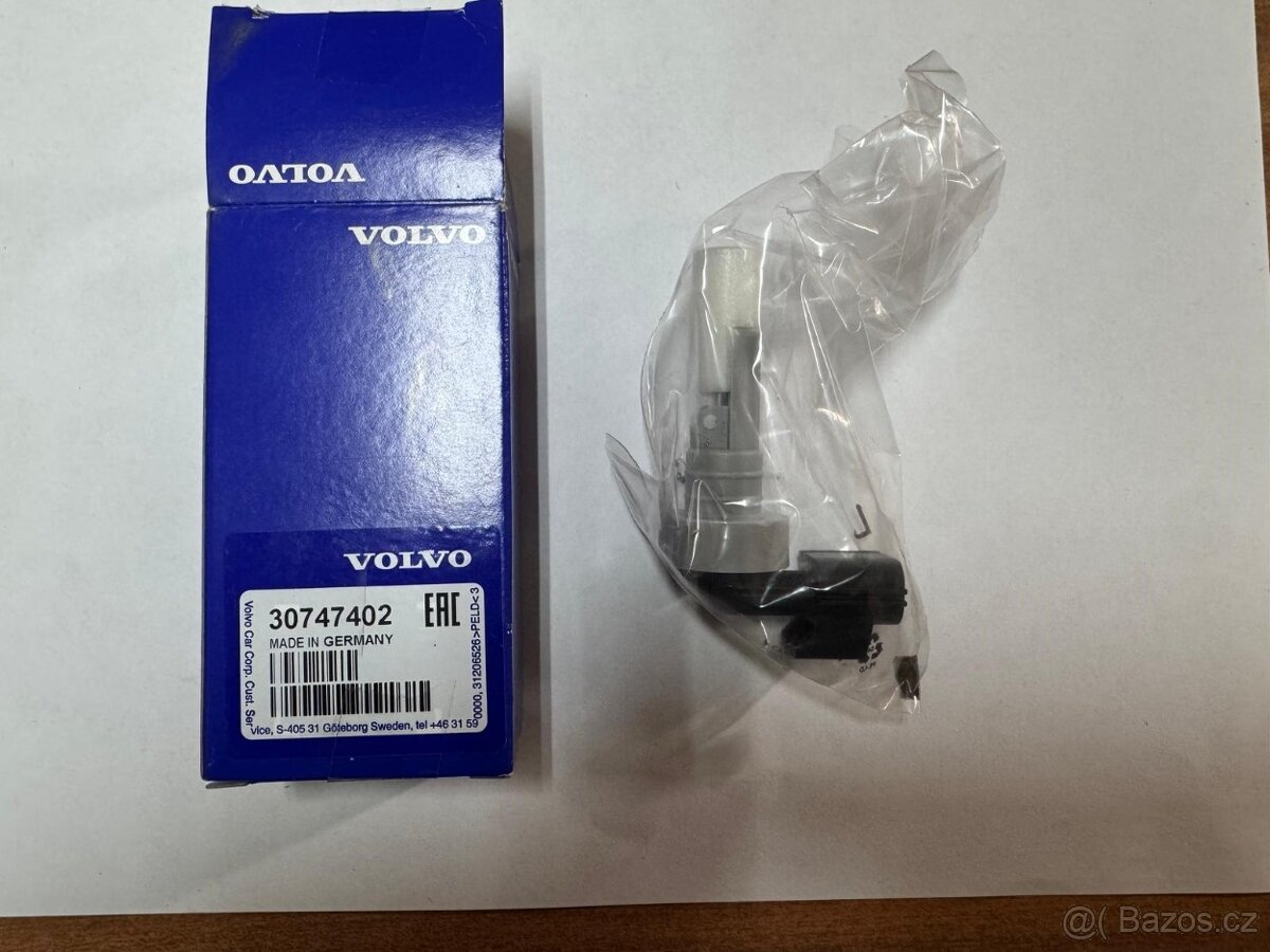 Volvo snímač hladiny ostřiků OE: 30747402