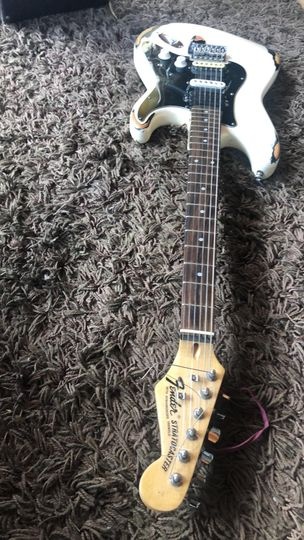 El gitaru Fender stratocaster