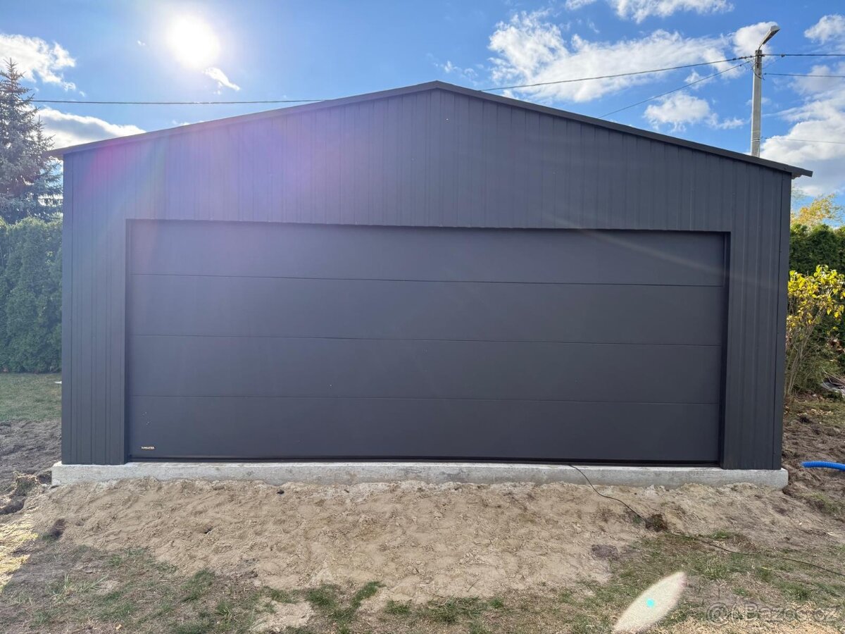 Plechová garáž 6x6 m