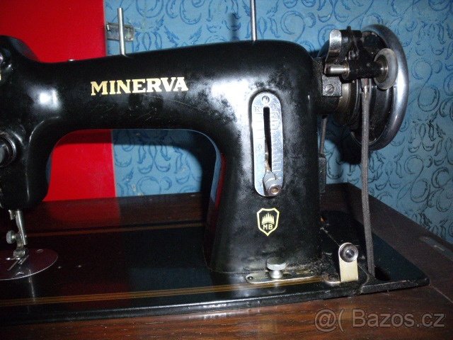 Šicí stroj MINERVA, šlapací