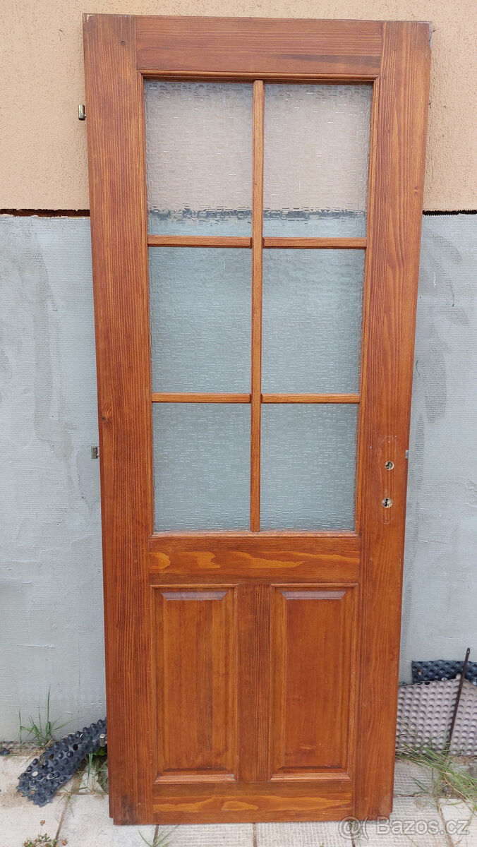 Dveře interiérové masiv 70 cm pravé