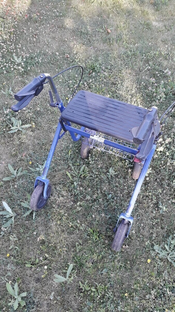 chodítko invalidní DOVEZU nebo POŠTOU