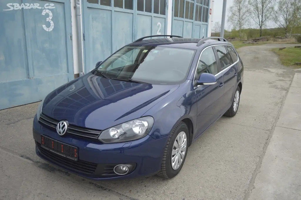 VW Golf 6 combi 1,6 TDi 77kw úsporné auto