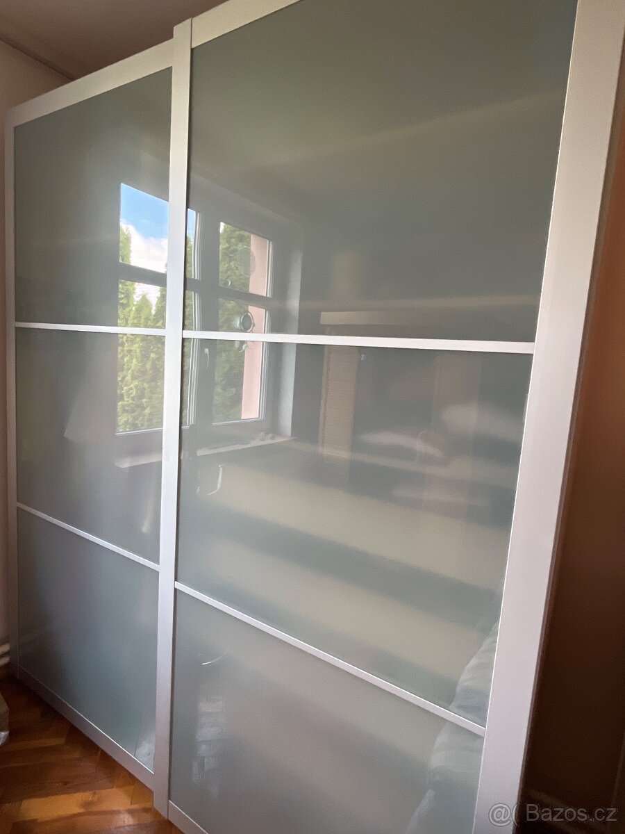 IKEA PAX posuvné dveře