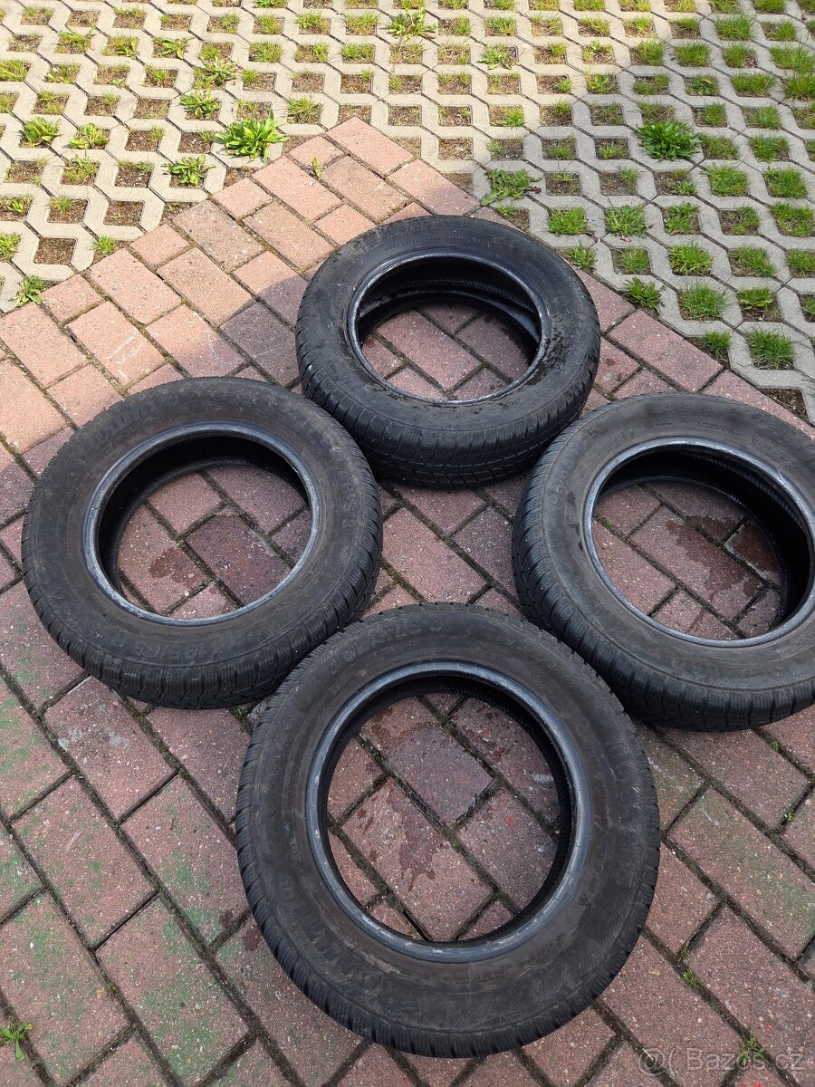 Zimní pneu 195/65 R15